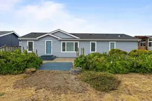 109 NW Sunset Way, Waldport, OR 97394 - Photo 2