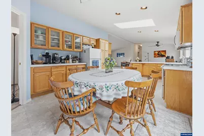 109 NW Sunset Wy, Waldport, OR 97394 - Photo 18