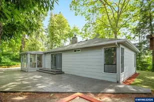 10165 SW Walker Rd, Beaverton, OR 97005 - Photo 32