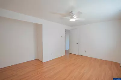 1043 26th Ct, Sweet Home, OR 97386 - Photo 14