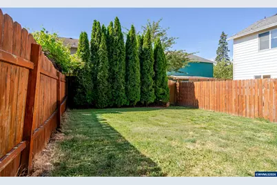 647 NE Autumn Ridge Dr, McMinnville, OR 97128 - Photo 42