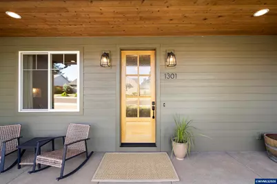 1301 Uff Da St, Silverton, OR 97381 - Photo 8