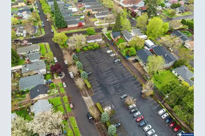 310 McNary Av NW, Salem, OR 97034 - Photo 2