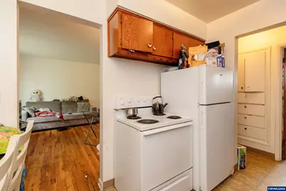 310 McNary Av NW, Salem, OR 97034 - Photo 6