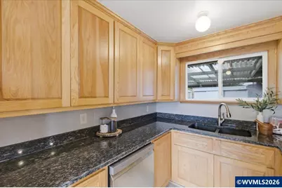 3630 Circle Dr SE, Albany, OR 97322 - Photo 14