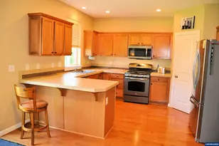 3066 Elliot St NW, Salem, OR 97304 - Photo 6