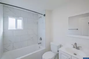 2194 Vaughn Ave NE, Salem, OR 97301 - Photo 14