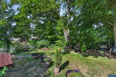 196 23rd St SE, Salem, OR 97301 - Photo 24