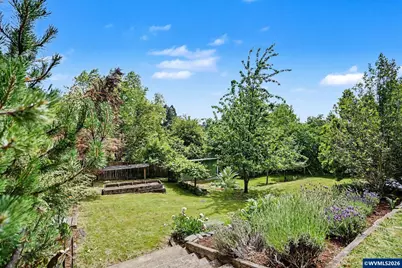 11 NW Edgewood Dr, Corvallis, OR 97330 - Photo 38