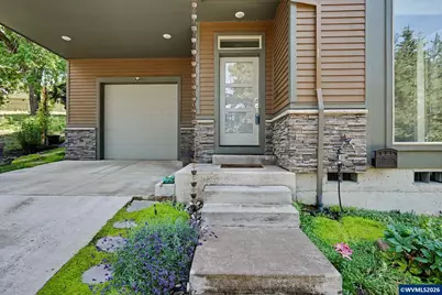 3971 Village Center Dr SE, Salem, OR 97302 - Photo 2