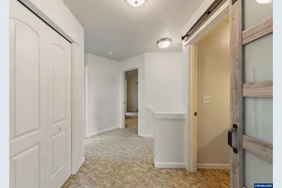 886 N 7th St, Harrisburg, OR 97446 - Photo 20