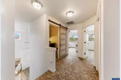 886 N 7th St, Harrisburg, OR 97446 - Photo 28