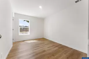 2012 18th Ave, Sweet Home, OR 97386 - Photo 12