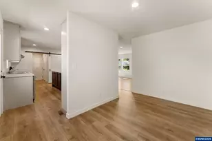 2012 18th Ave, Sweet Home, OR 97386 - Photo 8
