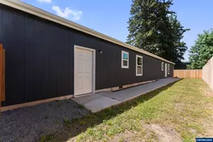 2012 18th Ave, Sweet Home, OR 97386 - Photo 20