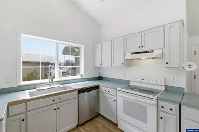 2295 Ironwood St, Sweet Home, OR 97386 - Photo 10