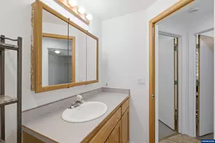2295 Ironwood St, Sweet Home, OR 97386 - Photo 22