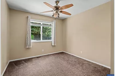 496 SE Walnut Cir, Dallas, OR 97338 - Photo 22