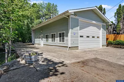 496 SE Walnut Cir, Dallas, OR 97338 - Photo 4