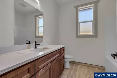 1025 Church St, Woodburn, OR 97071 - Photo 12