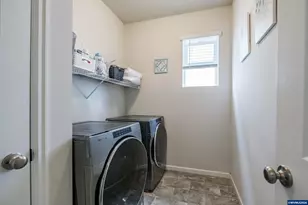 5055 Comet St NE, Salem, OR 97305 - Photo 16
