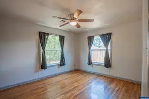 380 S 7th St, Lebanon, OR 97355 - Photo 18