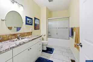 628 NW Hillcrest Dr, Dallas, OR 97338 - Photo 22