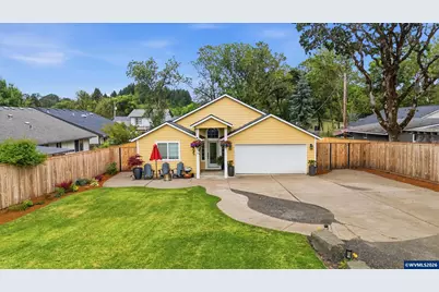 1267 NW Grant St, Philomath, OR 97370 - Photo 4