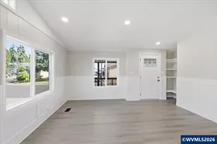 5422 Portland Rd NE, Salem, OR 97305 - Photo 6