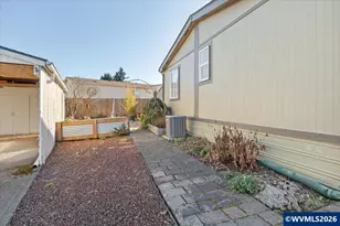 2410 Lancaster Dr SE, Salem, OR 97317 - Photo 38