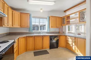 2410 Lancaster Dr SE, Salem, OR 97317 - Photo 14