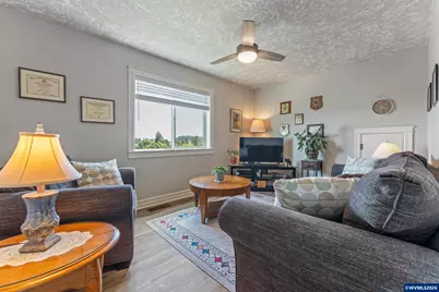 1786 Ammon St NW, Salem, OR 97304 - Photo 32