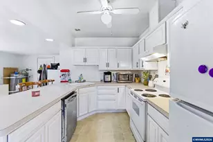 5226 Poplar St, Sweet Home, OR 97386 - Photo 16
