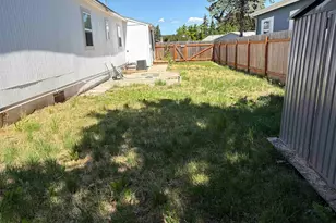840 SW Cherry St, Willamina, OR 97396 - Photo 12