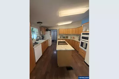 302 SE Needham St, Dallas, OR 97338 - Photo 16