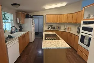 302 SE Needham St, Dallas, OR 97338 - Photo 16
