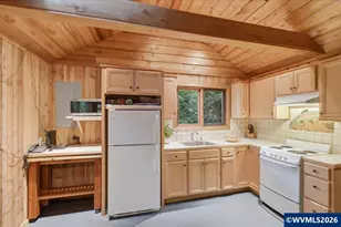 27059 Cecil Ln, Alsea, OR 97324 - Photo 6
