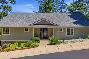 151 Rockridge Lp, Eugene, OR 97405 - Photo 2