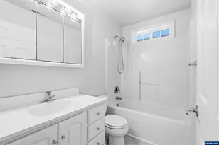 151 Rockridge Lp, Eugene, OR 97405 - Photo 22