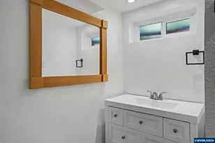 1525 Evergreen Ave NE, Salem, OR 97301 - Photo 34