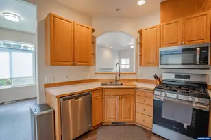 4726 Elk Run Dr SW, Albany, OR 97321 - Photo 8