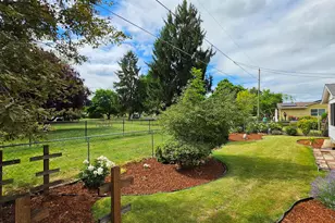 1289 Astor Way, Woodburn, OR 97071 - Photo 32