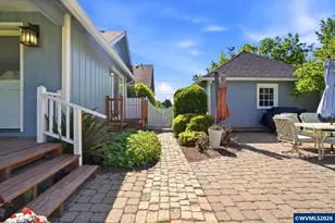 1582 SE Davis St, McMinnville, OR 97128 - Photo 8