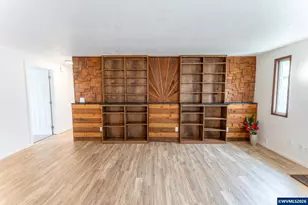 2025 Pine St, Florence, OR 97439 - Photo 6
