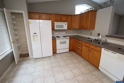 530 Summerview Dr, Stayton, OR 97383 - Photo 8