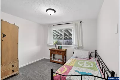 1421 Jefferson St SE, Albany, OR 97322 - Photo 14