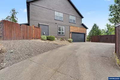 1321 Chapman Hill Dr NW, Salem, OR 97304 - Photo 2