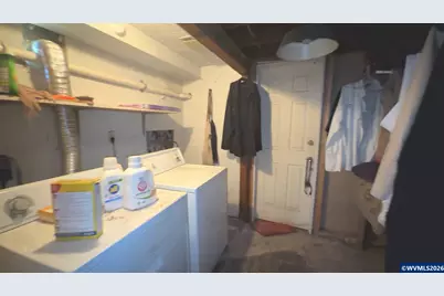 981 15th St NE, Salem, OR 97301 - Photo 12