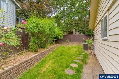 2095 Popcorn Ct NW, Salem, OR 97304 - Photo 36