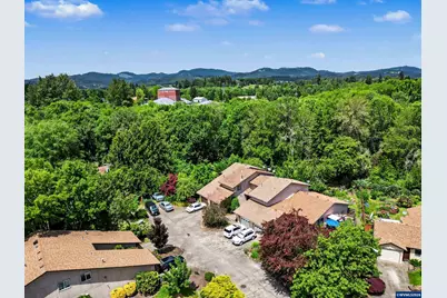 1674 SW Country Club Pl, Corvallis, OR 97330 - Photo 16